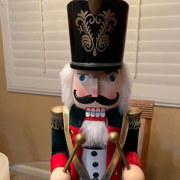 Vintage Nutcracker Wooden Drummer Boy 24” - Picture 3 of 8